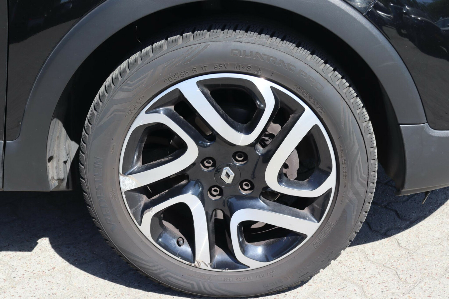 Renault-Captur-13